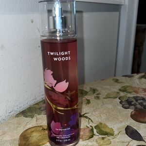 Bath & body Works Twilight Woods fine fragrance mist 8oz
